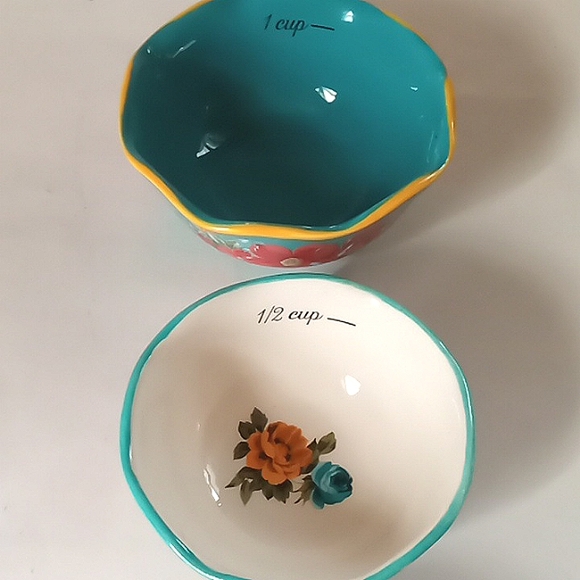 Set Of 4 Floral Ceramic Measuring Cups - Picture 15 of 16